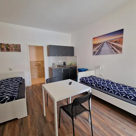 Apartment Central-apartment-mittelsee - 10 Min Nach Frankfurt - 4 Personen *